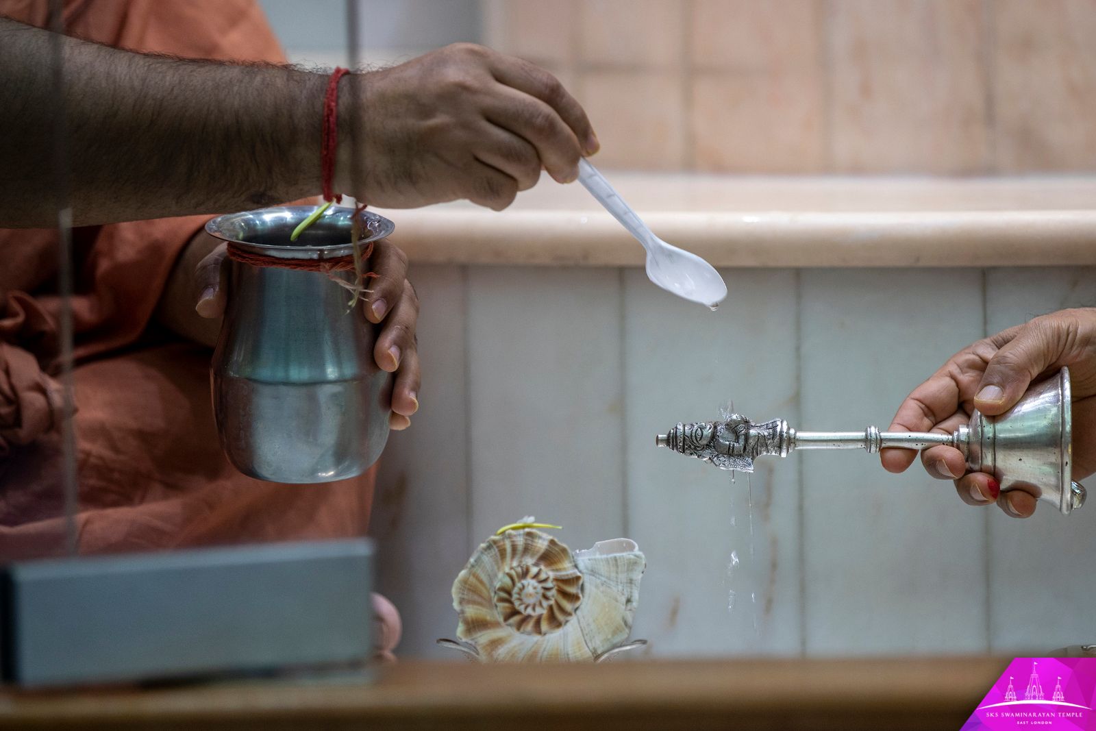 ©1987-2017 SKS Swaminarayan Temple East London